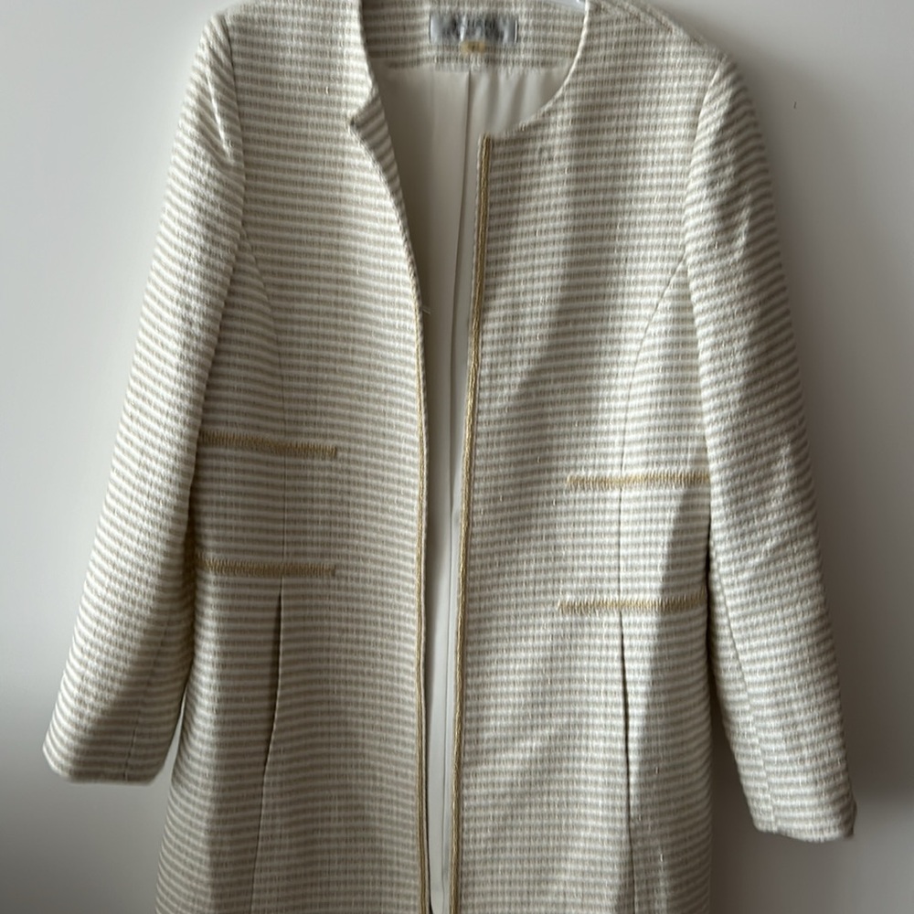 Tahari Arthur S. Levine size 8 Elegant White Striped Women's Coat - Picture 7 of 8